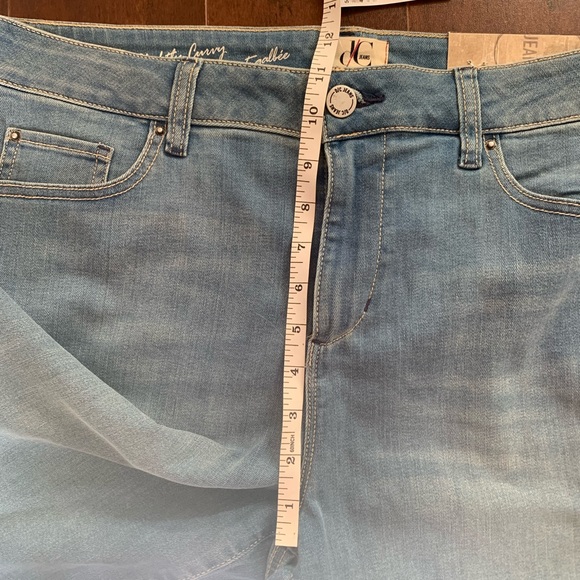 DC jeans shorts Bermuda length 14 - Picture 4 of 8